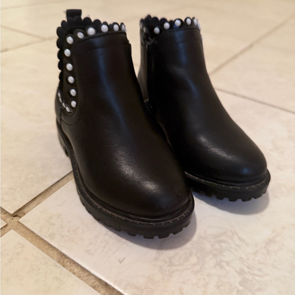 GB Girls Black Kids Boots with White Accents